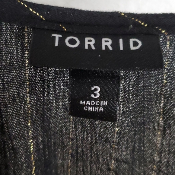 Torrid Black and Gold sheer jacket  sz:3 - Picture 3 of 4
